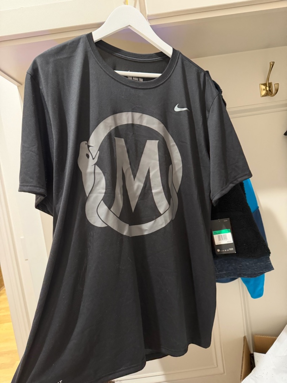 NWT Men’s Nike Dri-FIT training t-shirt featuring the iconic Mamba logo XL